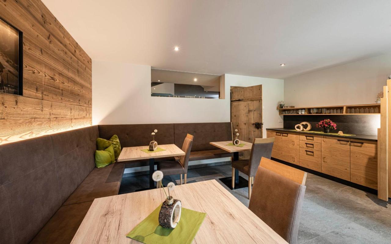 Unterlutaschg-Chalet Appartement Am Hof Slingia ภายนอก รูปภาพ