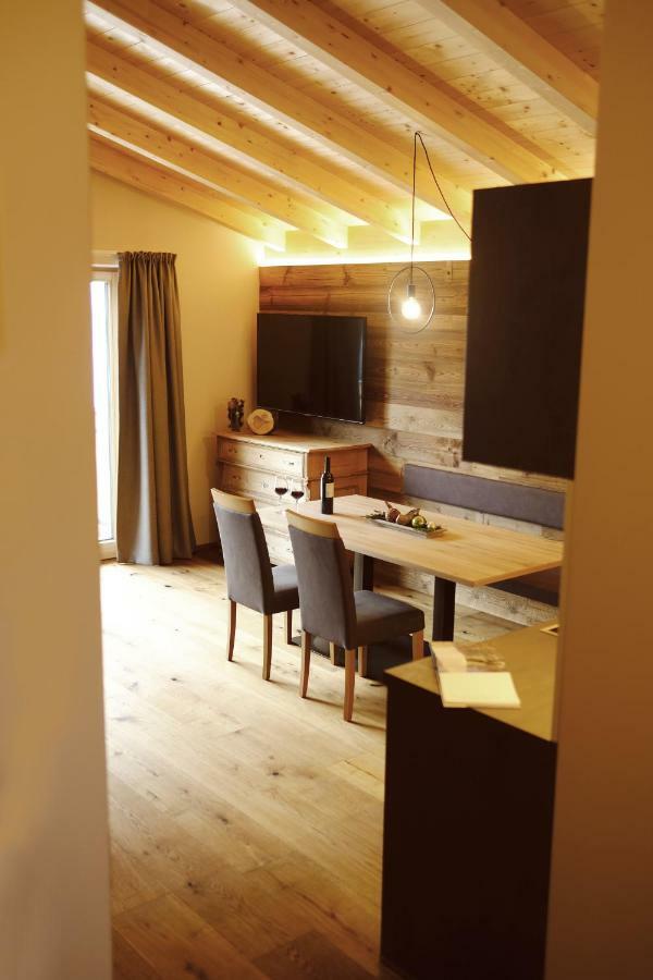 Unterlutaschg-Chalet Appartement Am Hof Slingia ภายนอก รูปภาพ
