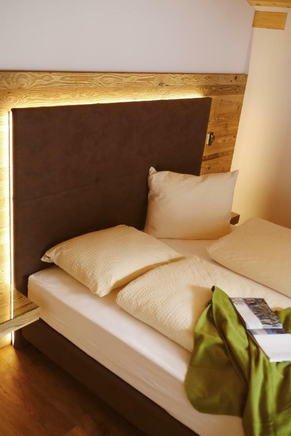 Unterlutaschg-Chalet Appartement Am Hof Slingia ภายนอก รูปภาพ