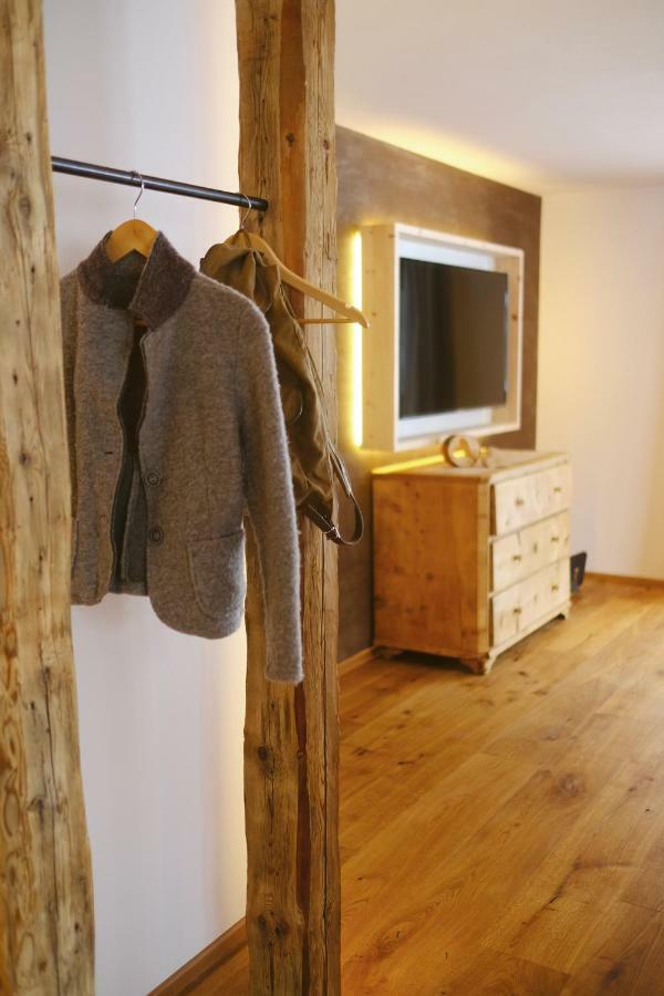 Unterlutaschg-Chalet Appartement Am Hof Slingia ภายนอก รูปภาพ