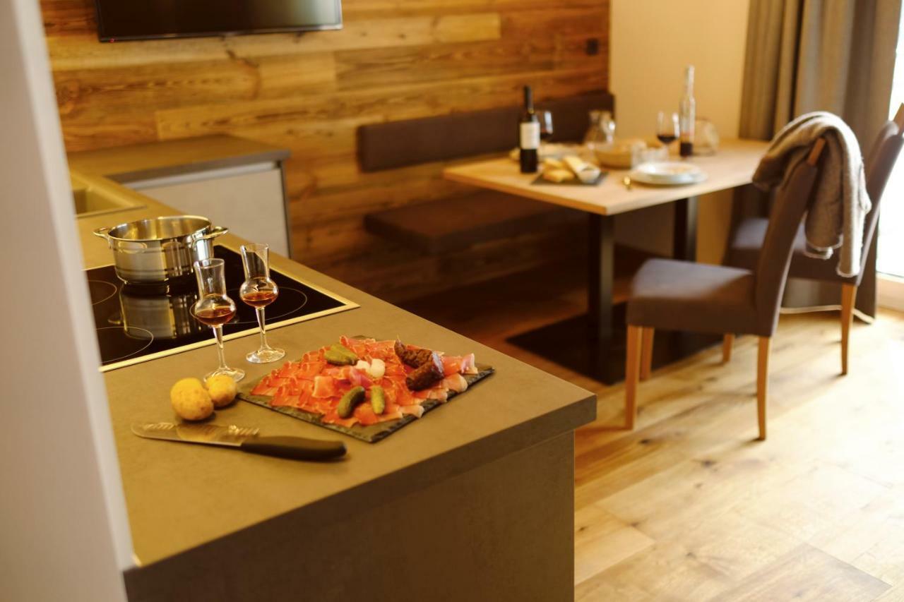 Unterlutaschg-Chalet Appartement Am Hof Slingia ภายนอก รูปภาพ